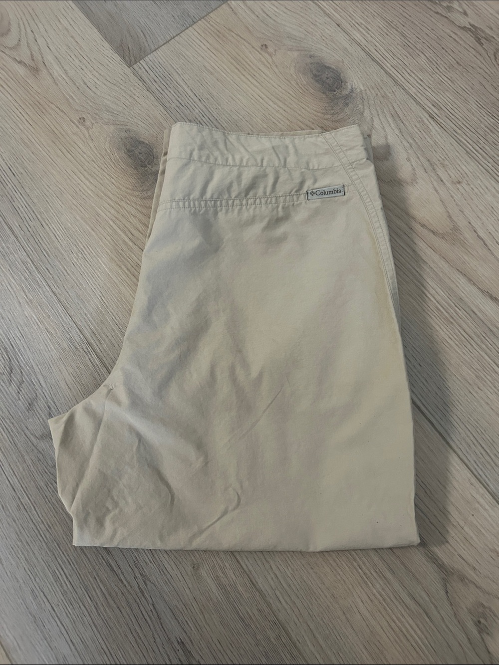 Women’s Casual capri Drawstring Hiking Pants in Light Khaki